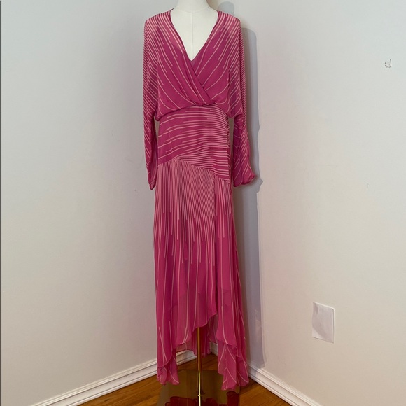 BGBGMAXAZRIA Sunburst High/Low Chiffon Dress - Picture 3 of 17